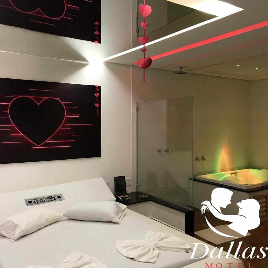 Dallas Motel Valparaiso de Goias Екстер'єр фото